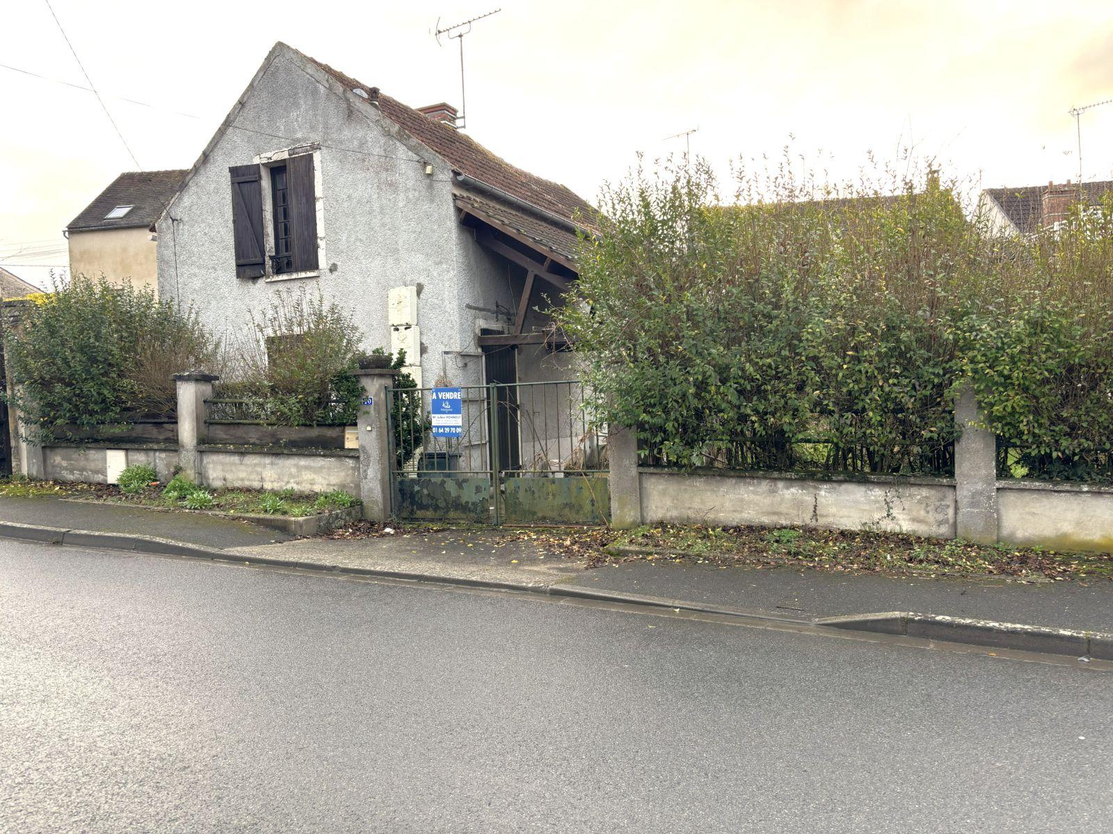 Maison à restaurer de  à Souppes-sur-Loing 77460